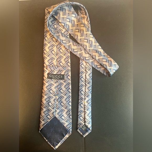 Authentic Gucci Tie - Picture 2 of 5